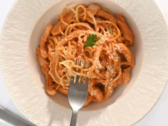 [FG481] Chicken Parmesan with Pasta