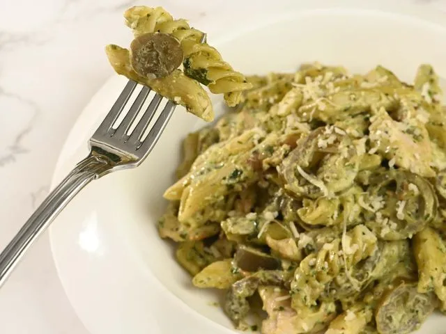 Chicken pasta with jalapeno and pesto