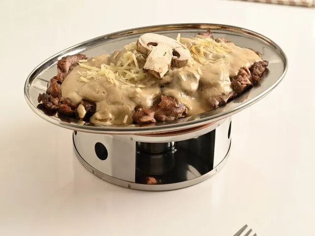 ستيك لحم مشوي بصوص الفطر 150 جم